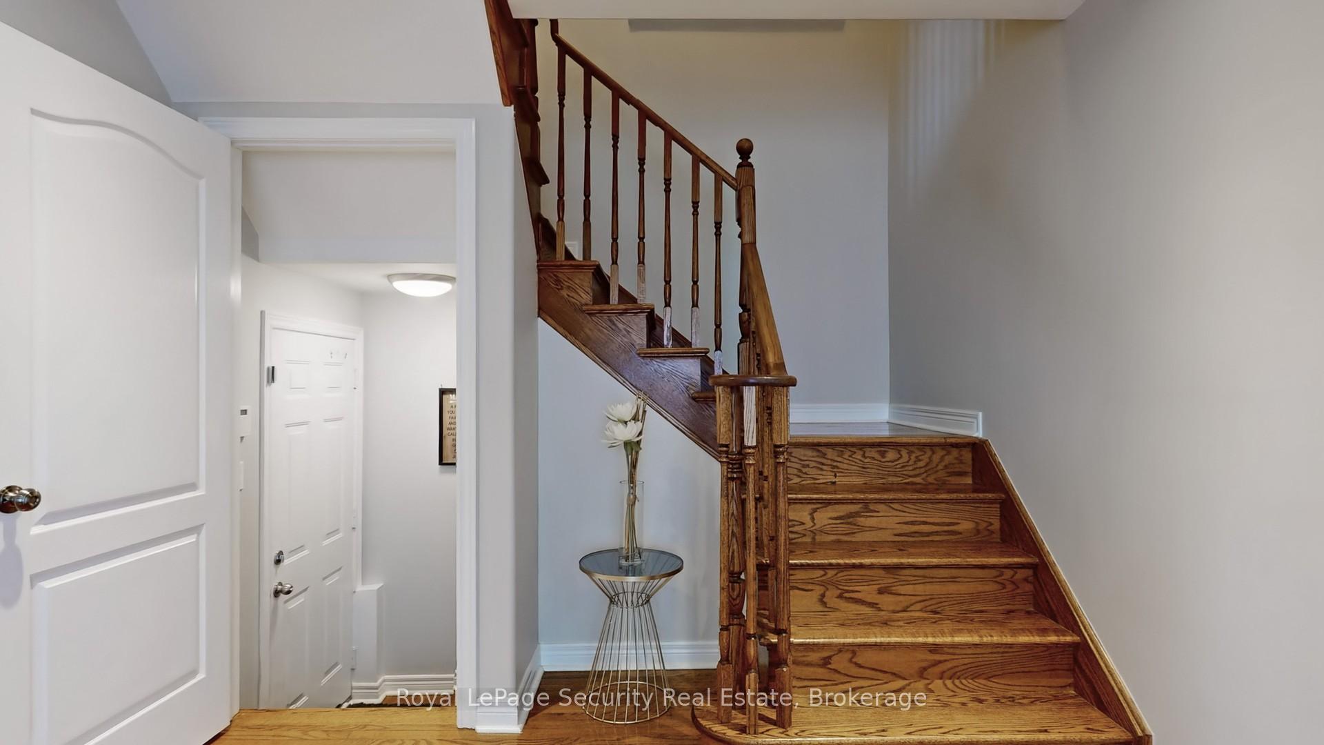 Photo 31 of 15 Peak Point Boulevard, Vaughan, Rural Vaughan — HOMEH