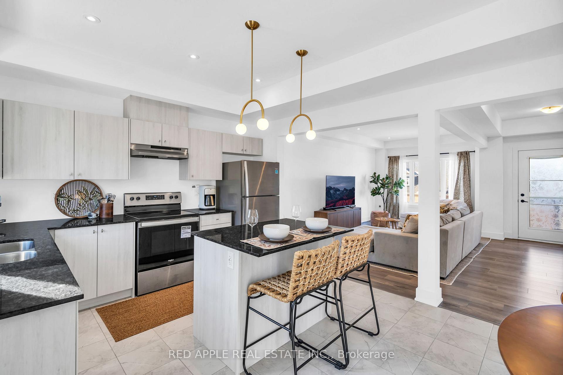 Photo 16 of 47 Harvest Crescent, Barrie, Rural Barrie Southeast — HOMEH