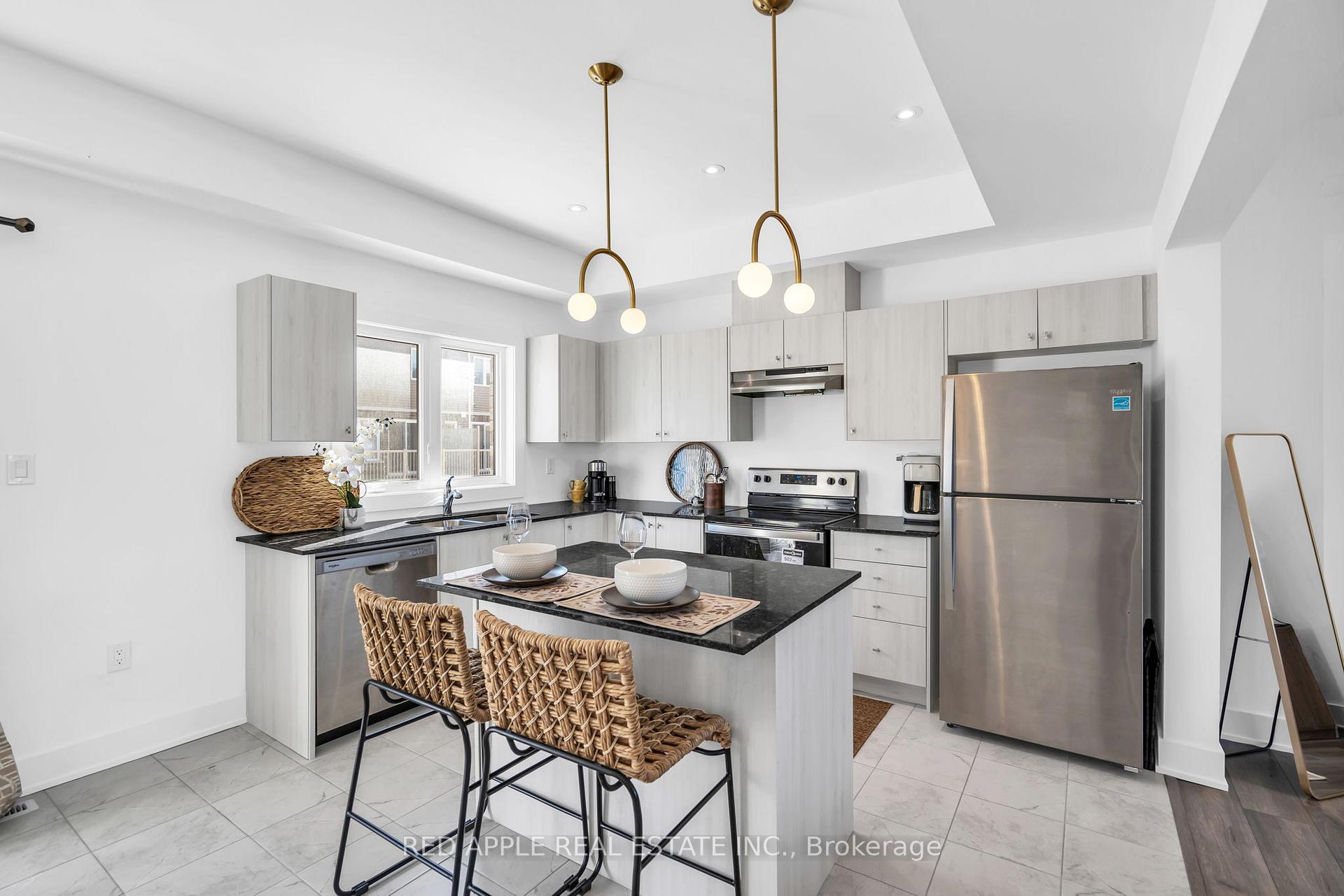 Photo 18 of 47 Harvest Crescent, Barrie, Rural Barrie Southeast — HOMEH