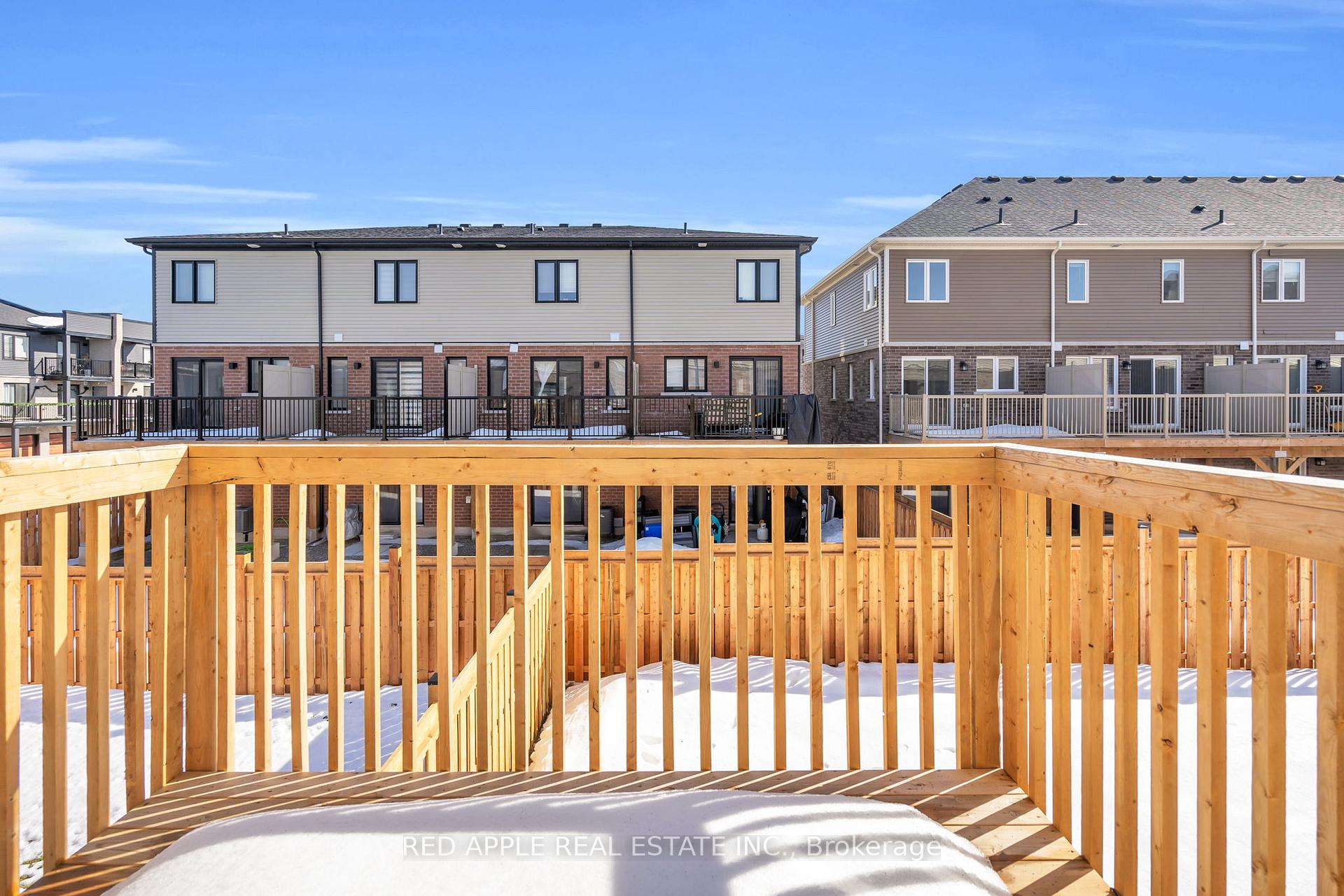 Photo 27 of 47 Harvest Crescent, Barrie, Rural Barrie Southeast — HOMEH