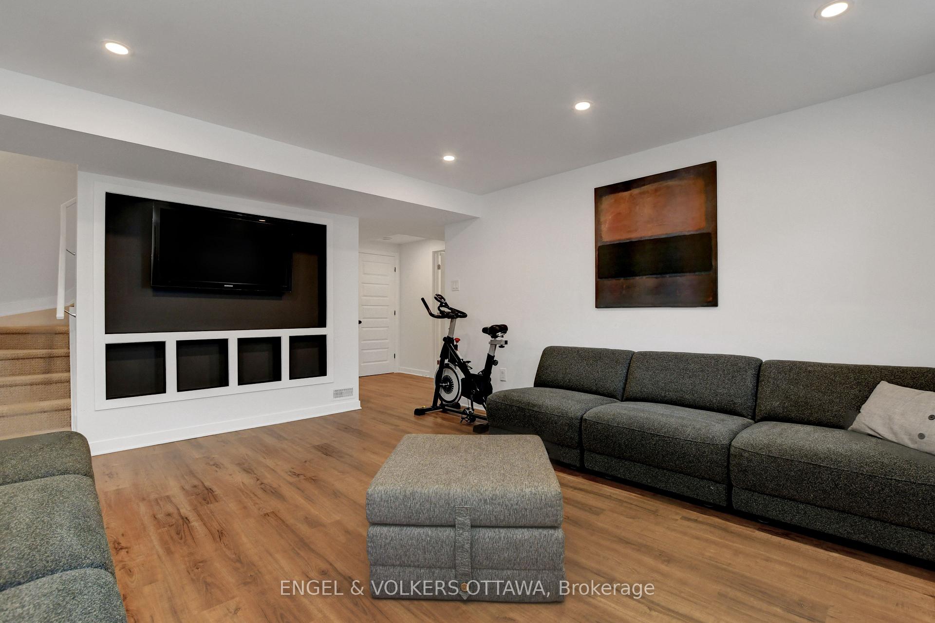 Photo 49 of 107 Dagenham Street, Ottawa, Stittsville (South) — HOMEH