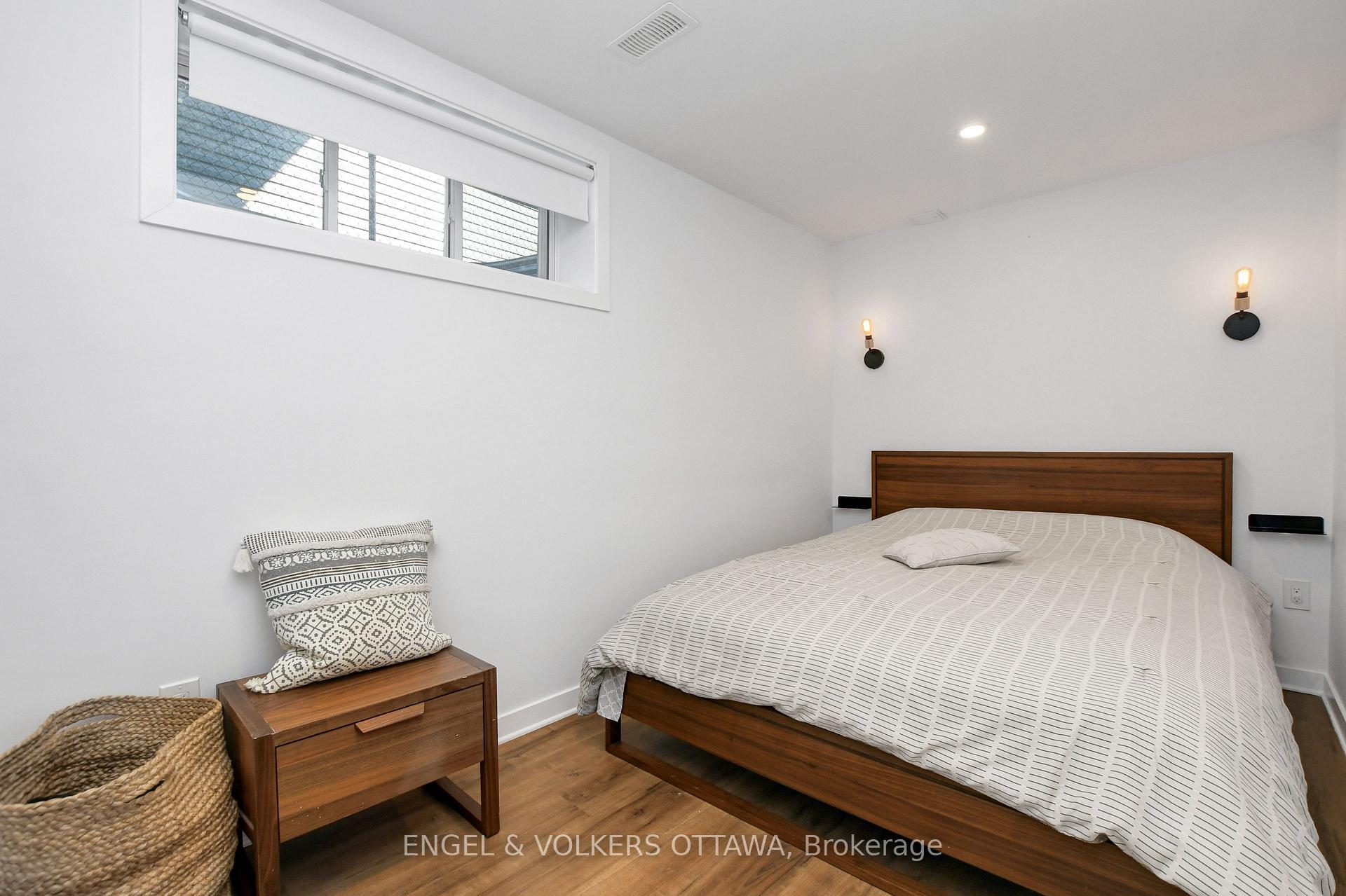 Photo 33 of 107 Dagenham Street, Ottawa, Stittsville (South) — HOMEH