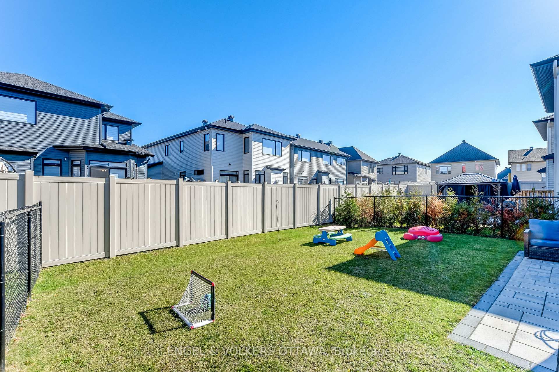 Photo 40 of 107 Dagenham Street, Ottawa, Stittsville (South) — HOMEH