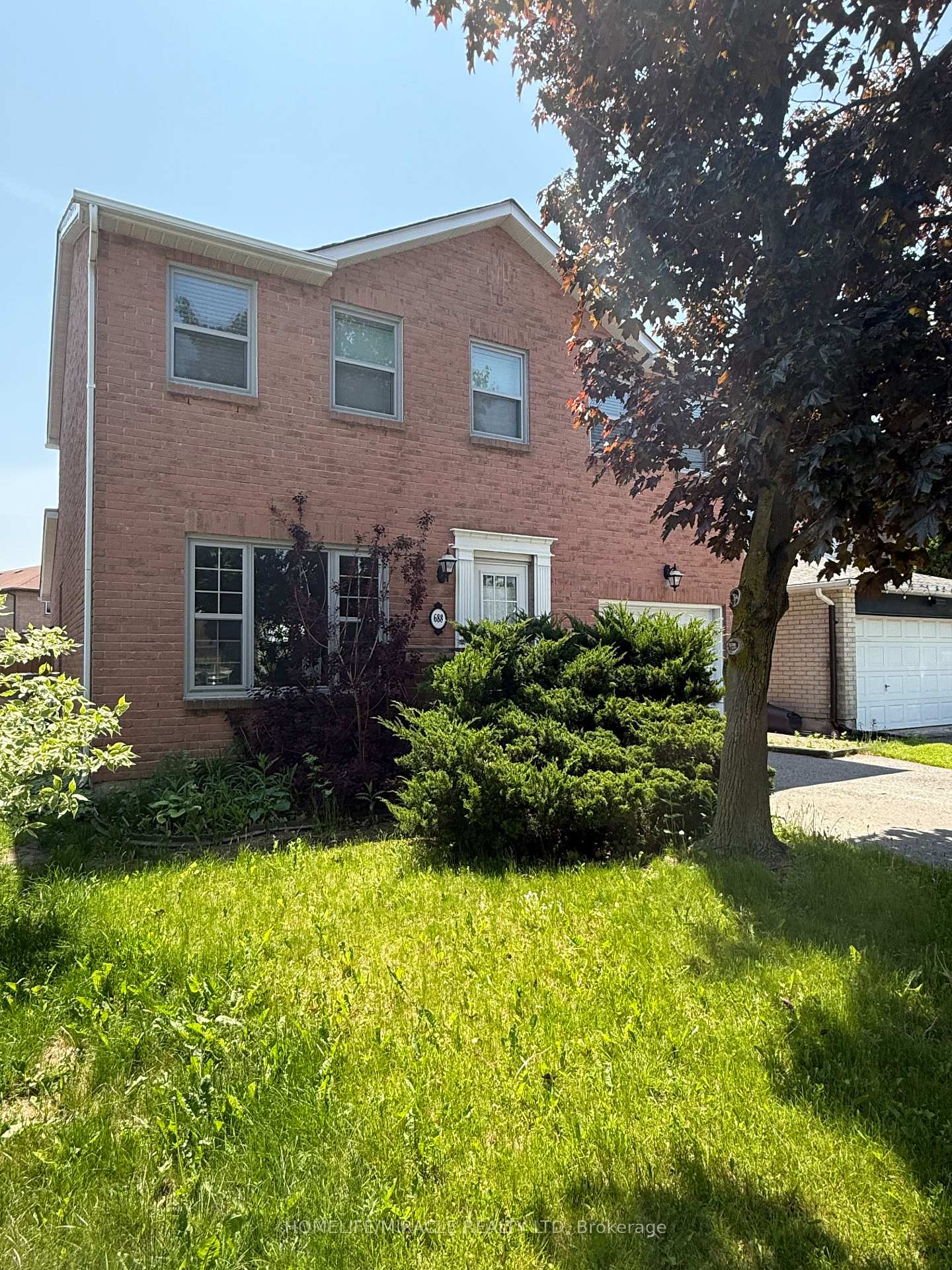 Photo 3 of 688 Highview Road, Pickering, Amberlea — HOMEH