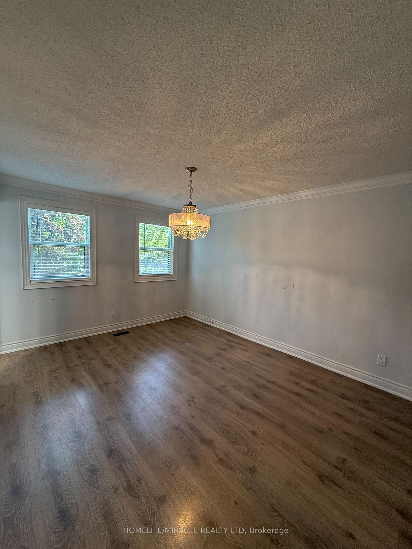 Photo 16 of 688 Highview Road, Pickering, Amberlea — HOMEH