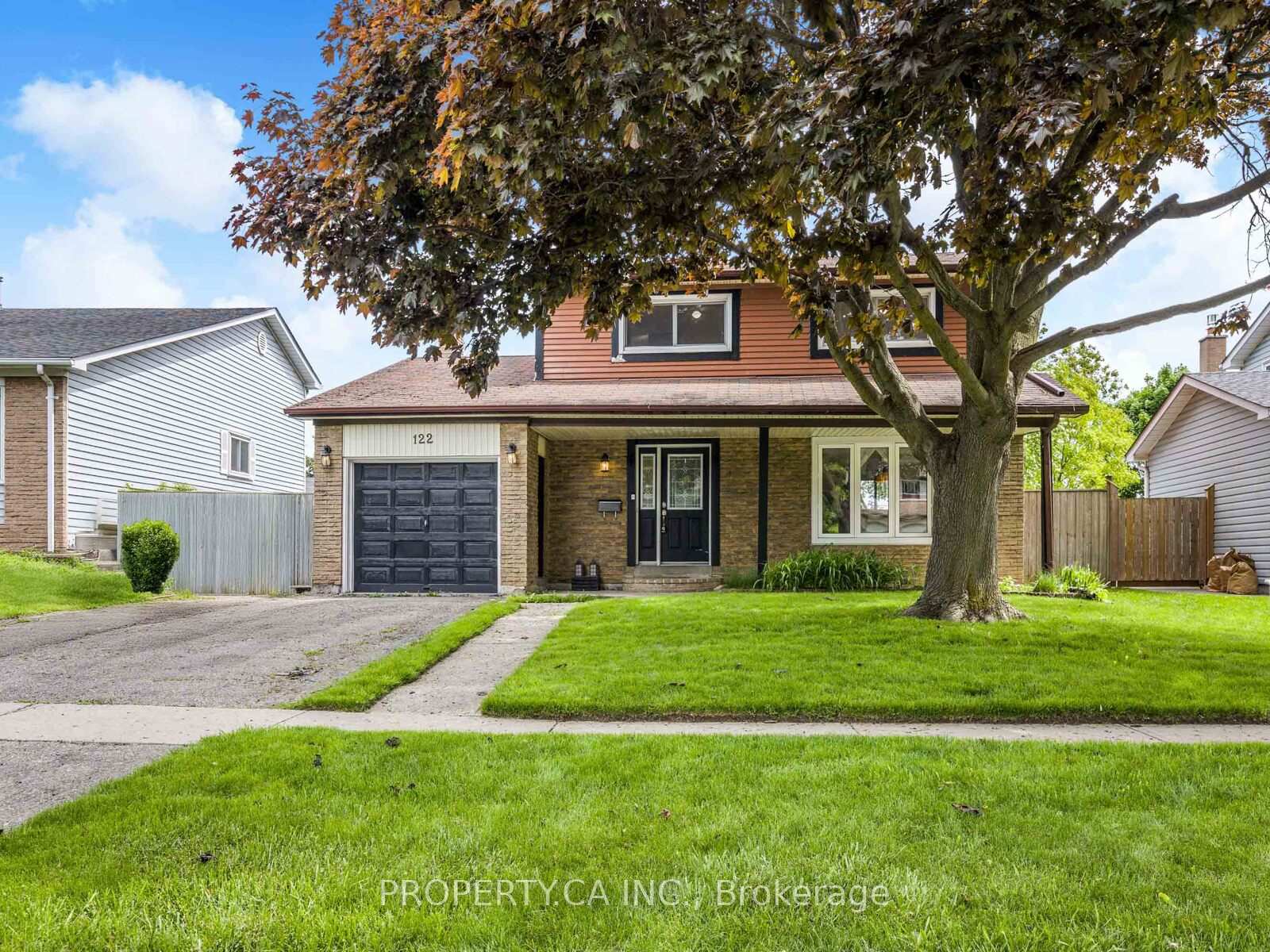 Photo 3 of 122 Roser Crescent, Clarington, Bowmanville — HOMEH
