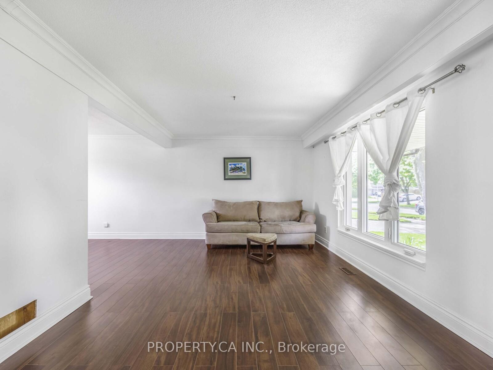 Photo 21 of 122 Roser Crescent, Clarington, Bowmanville — HOMEH
