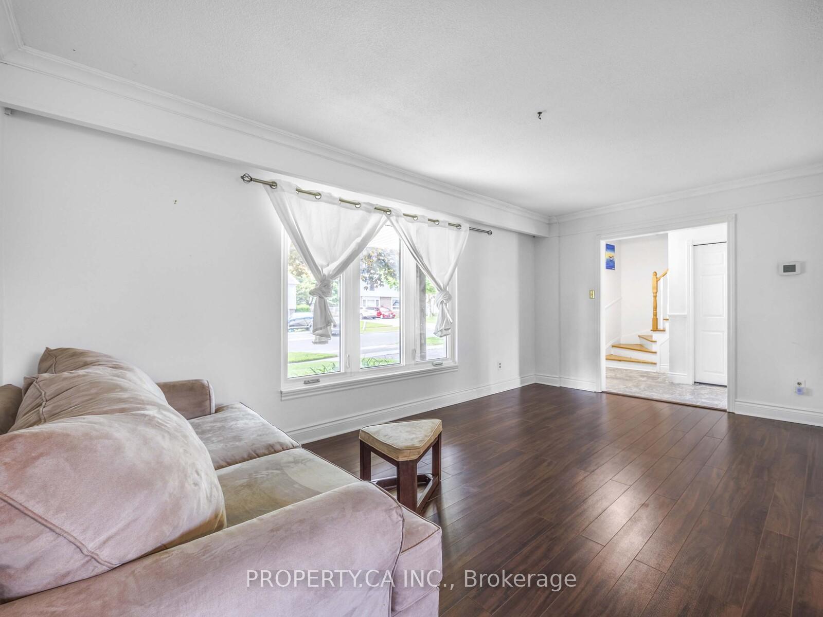 Photo 11 of 122 Roser Crescent, Clarington, Bowmanville — HOMEH