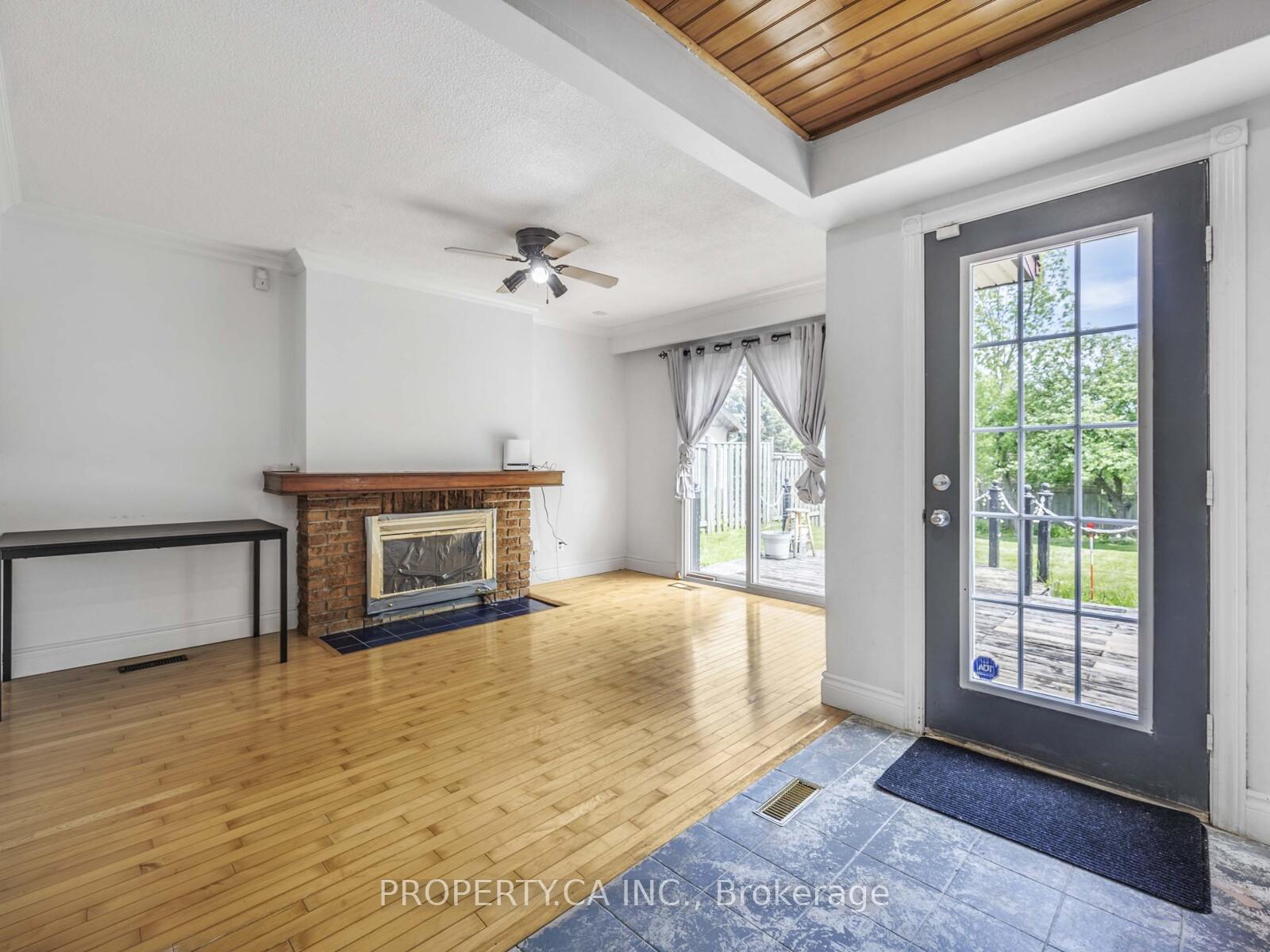 Photo 8 of 122 Roser Crescent, Clarington, Bowmanville — HOMEH