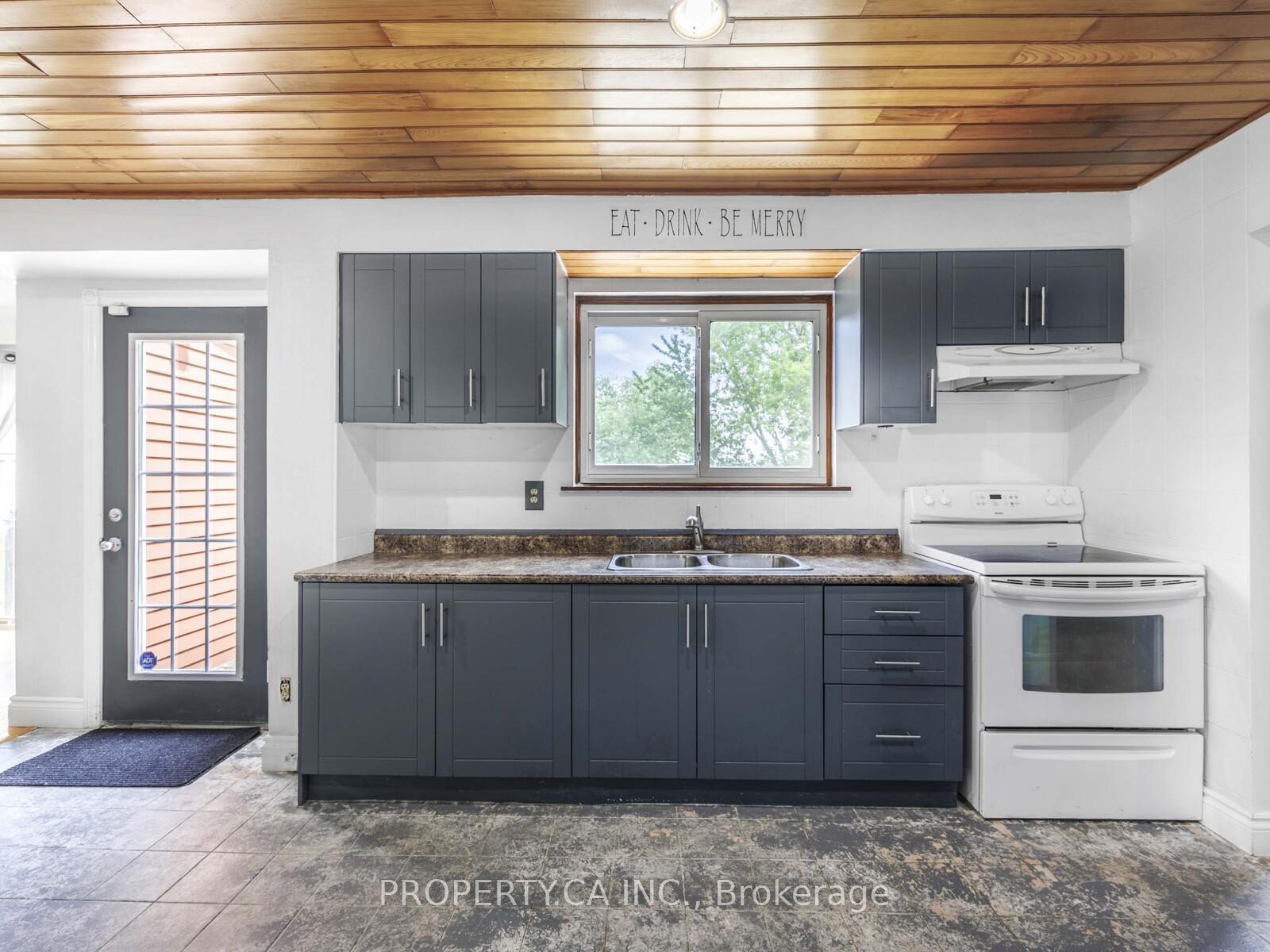 Photo 19 of 122 Roser Crescent, Clarington, Bowmanville — HOMEH