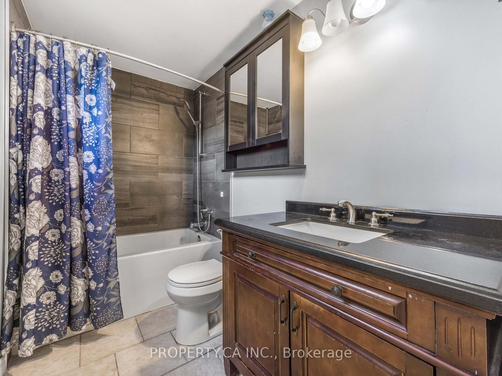 Photo 25 of 122 Roser Crescent, Clarington, Bowmanville — HOMEH