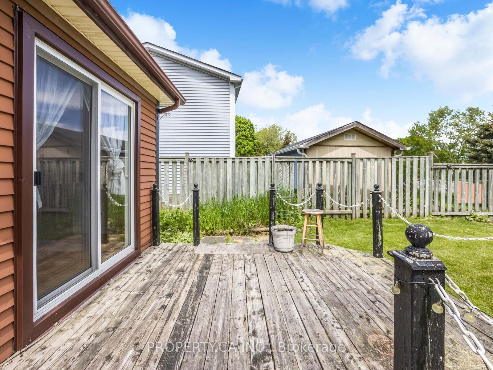 Photo 32 of 122 Roser Crescent, Clarington, Bowmanville — HOMEH