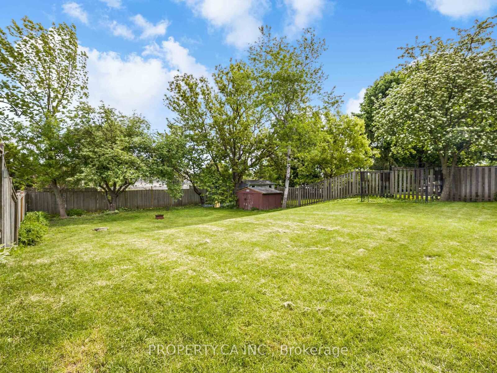 Photo 36 of 122 Roser Crescent, Clarington, Bowmanville — HOMEH