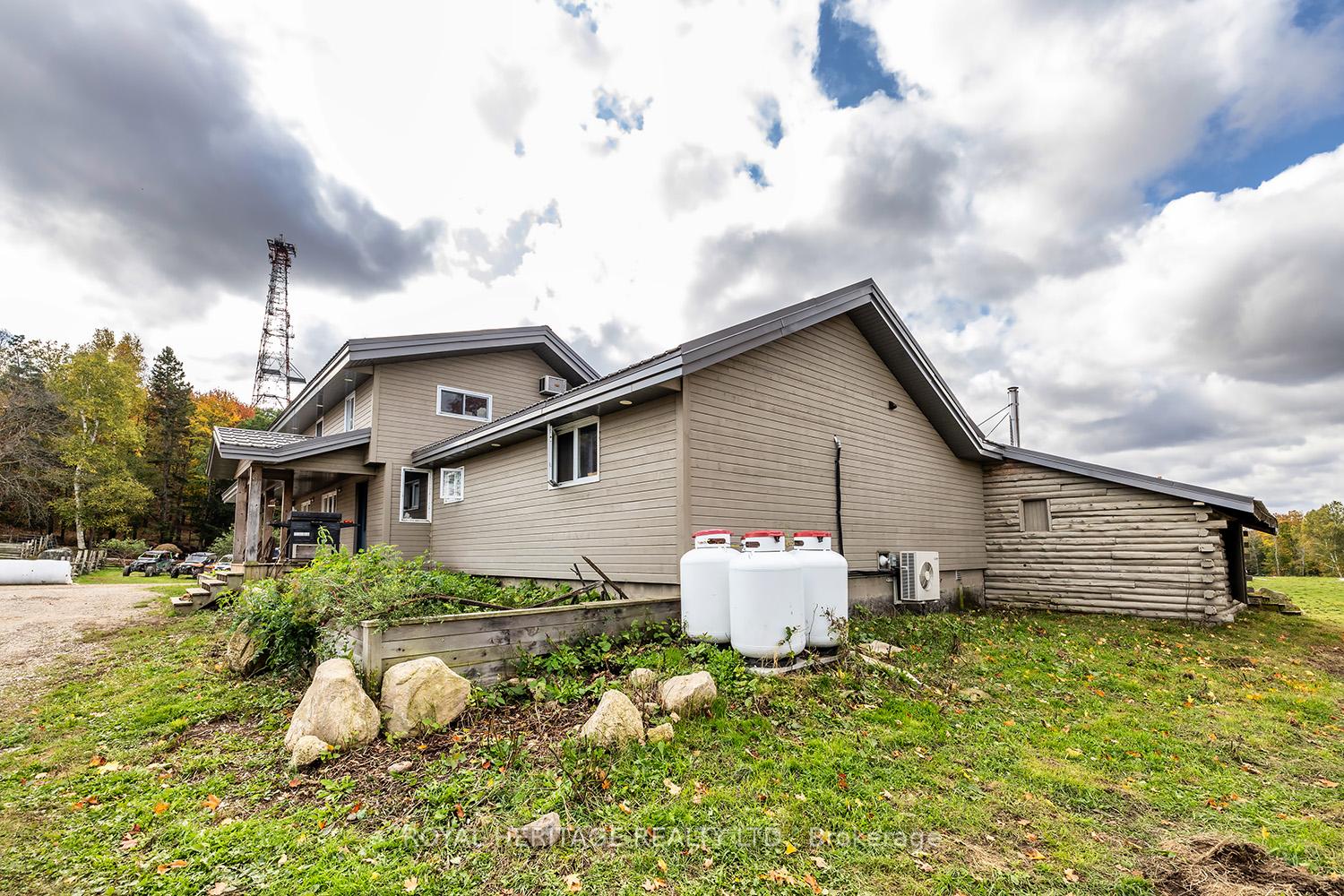 Photo 17 of 266 McFadden Line, Powassan — HOMEH