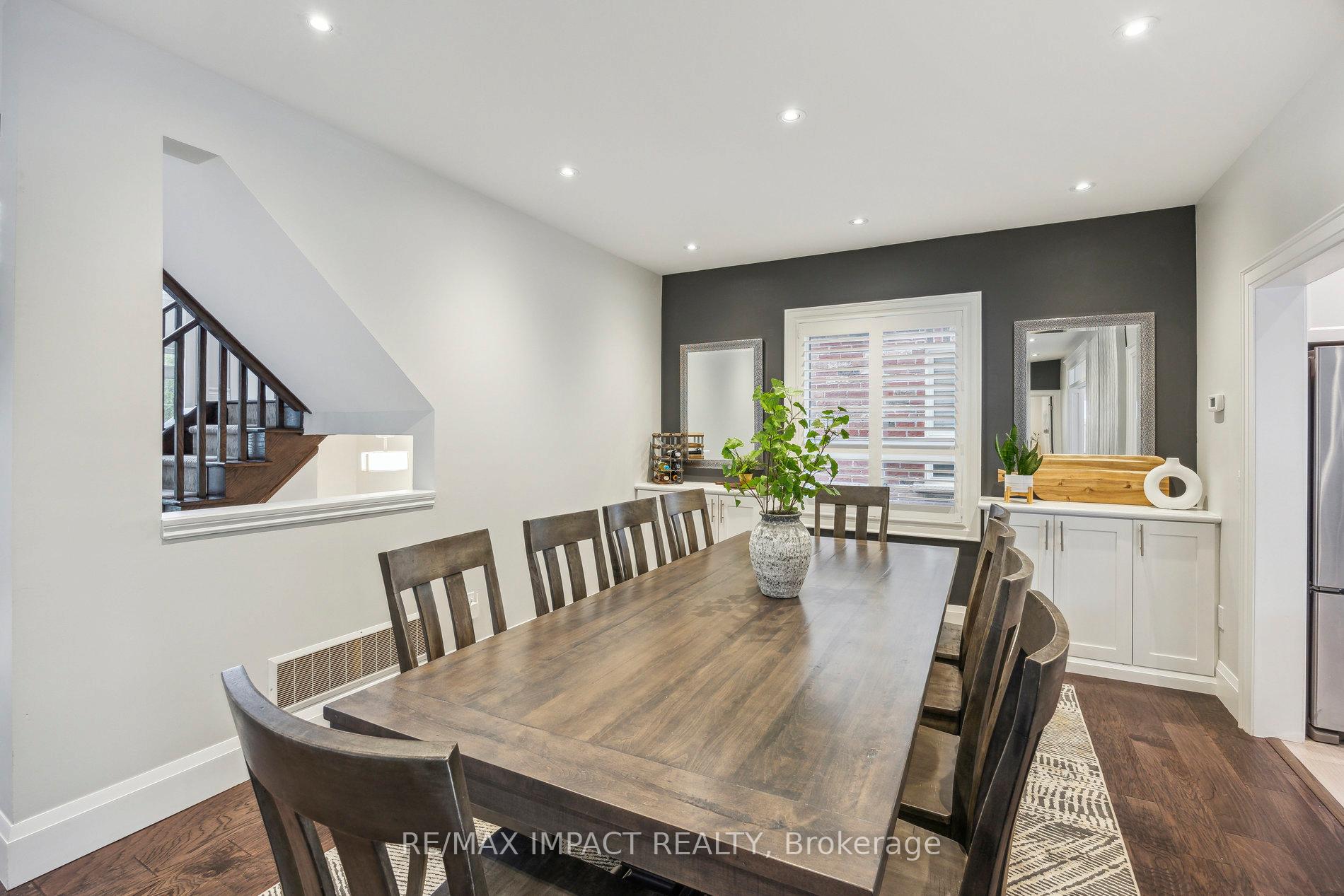 Photo 8 of 24 Brough Court, Clarington, Bowmanville — HOMEH