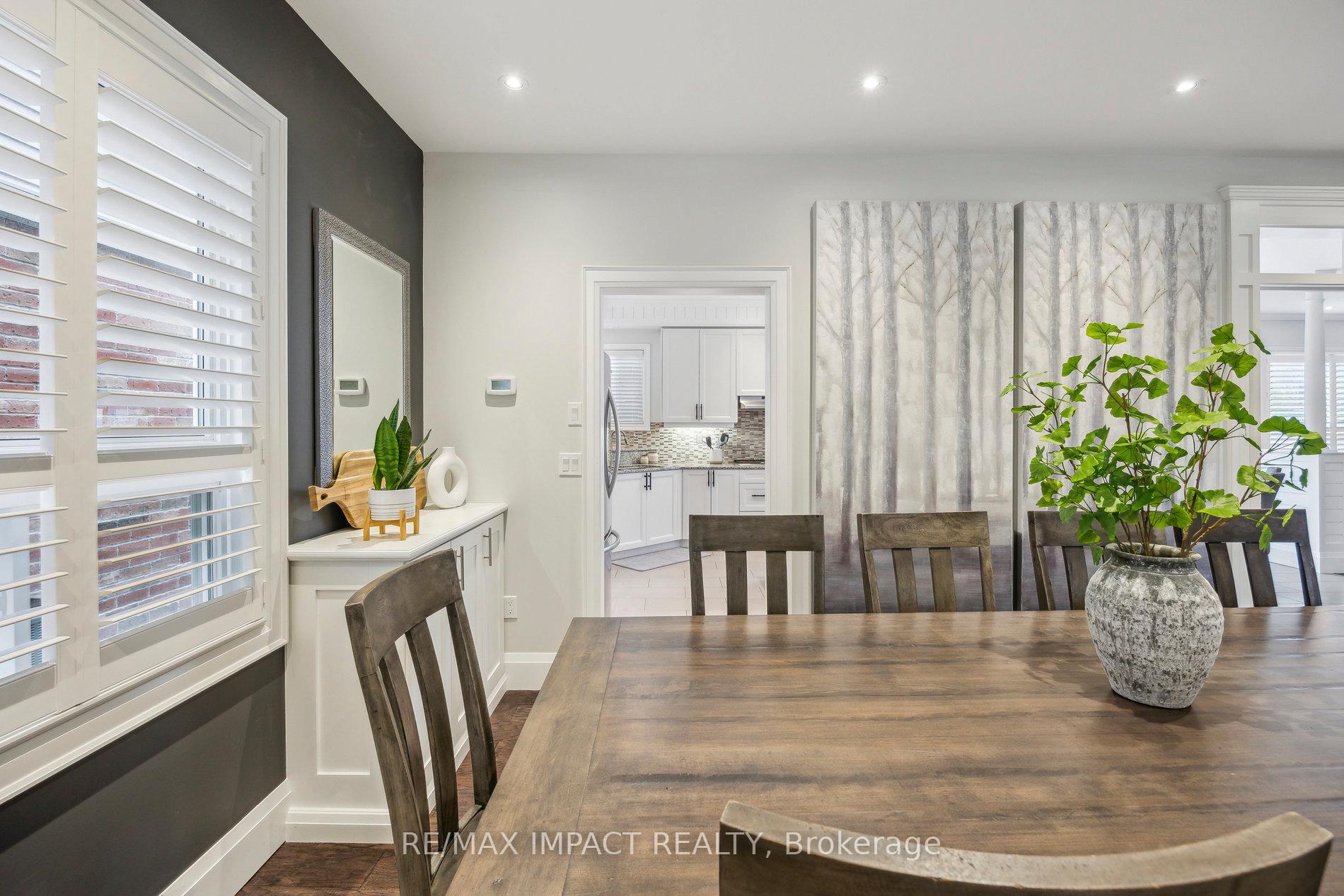 Photo 11 of 24 Brough Court, Clarington, Bowmanville — HOMEH