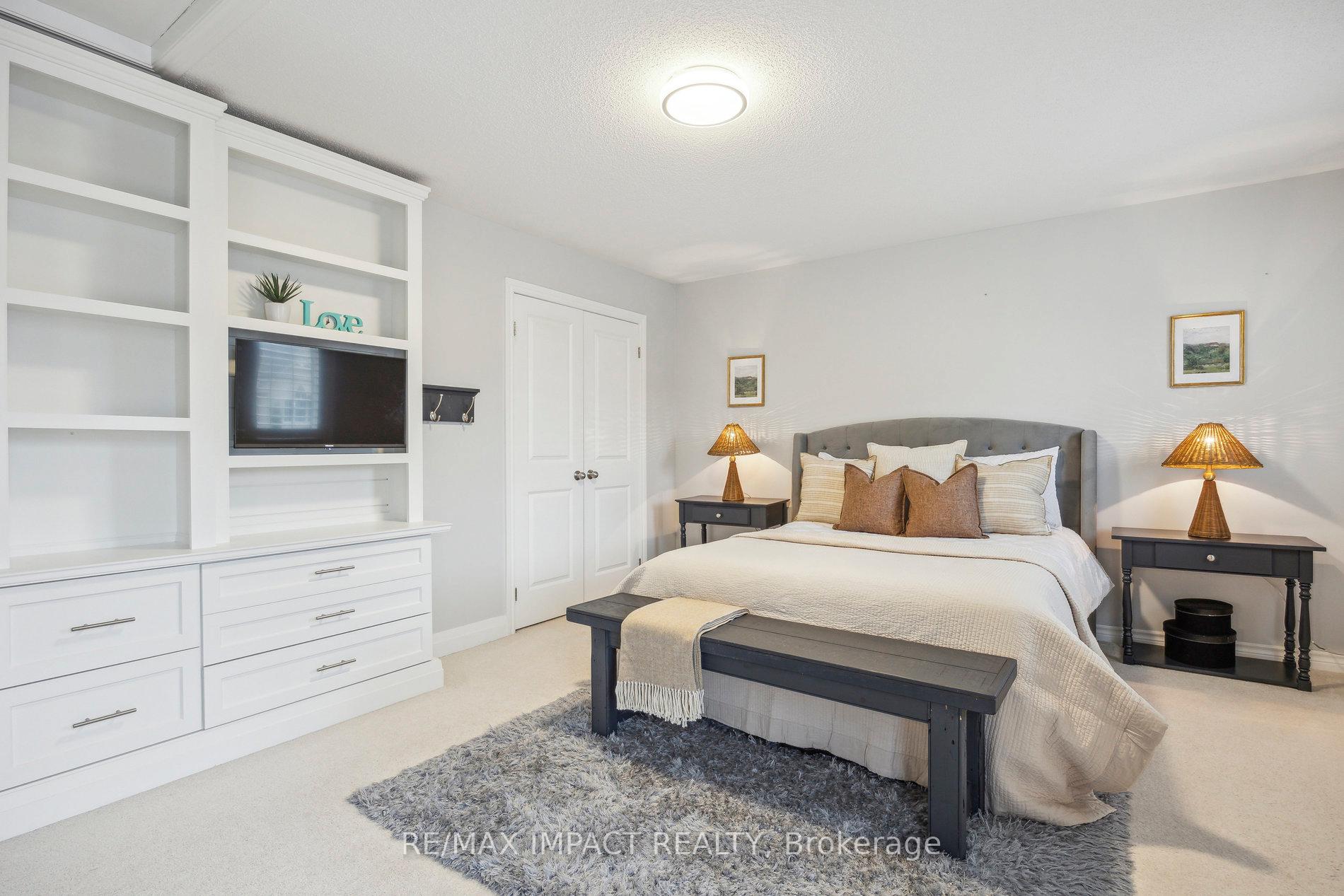 Photo 39 of 24 Brough Court, Clarington, Bowmanville — HOMEH