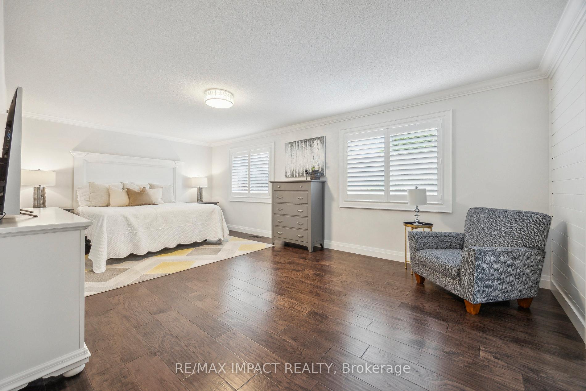 Photo 19 of 24 Brough Court, Clarington, Bowmanville — HOMEH