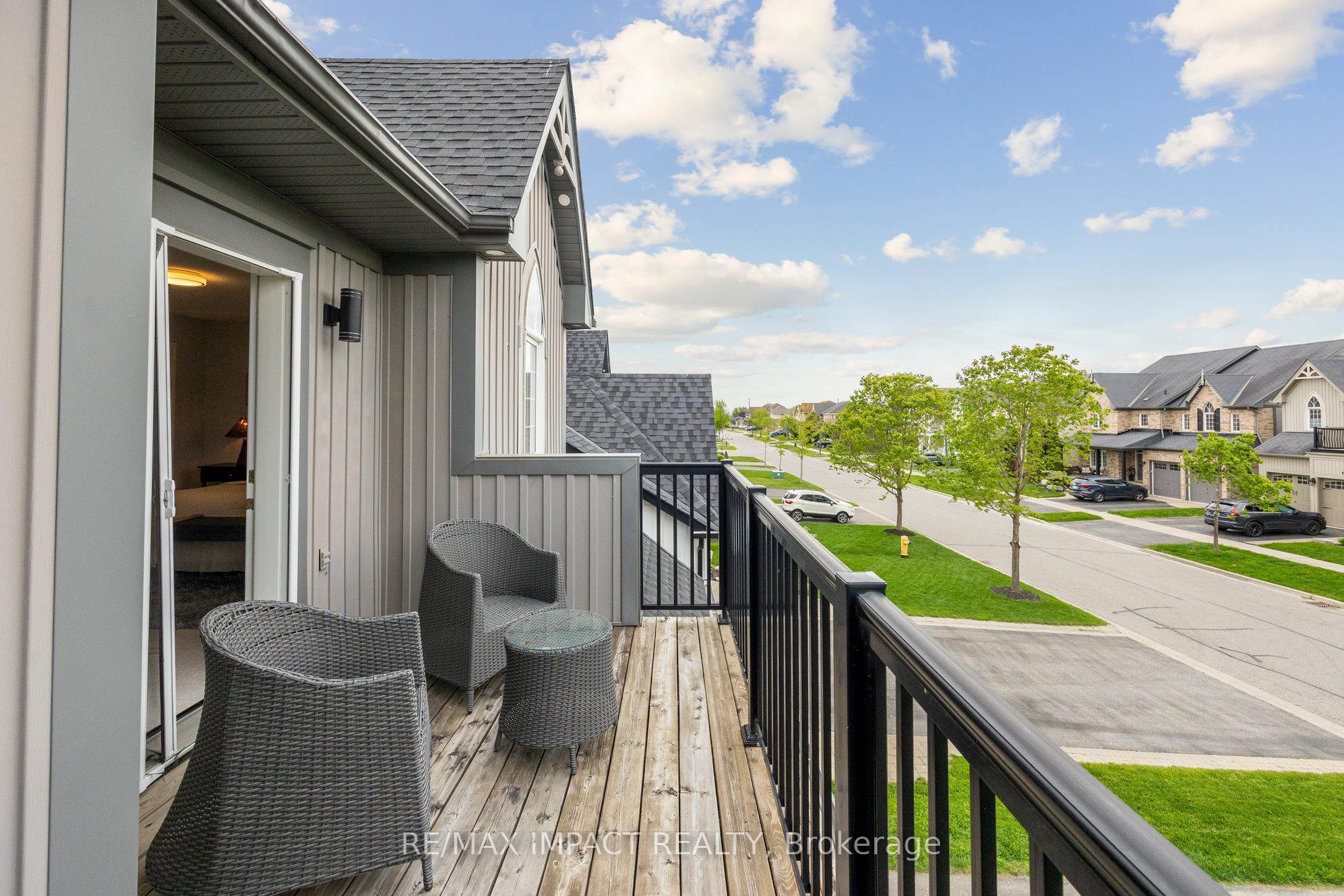 Photo 21 of 24 Brough Court, Clarington, Bowmanville — HOMEH