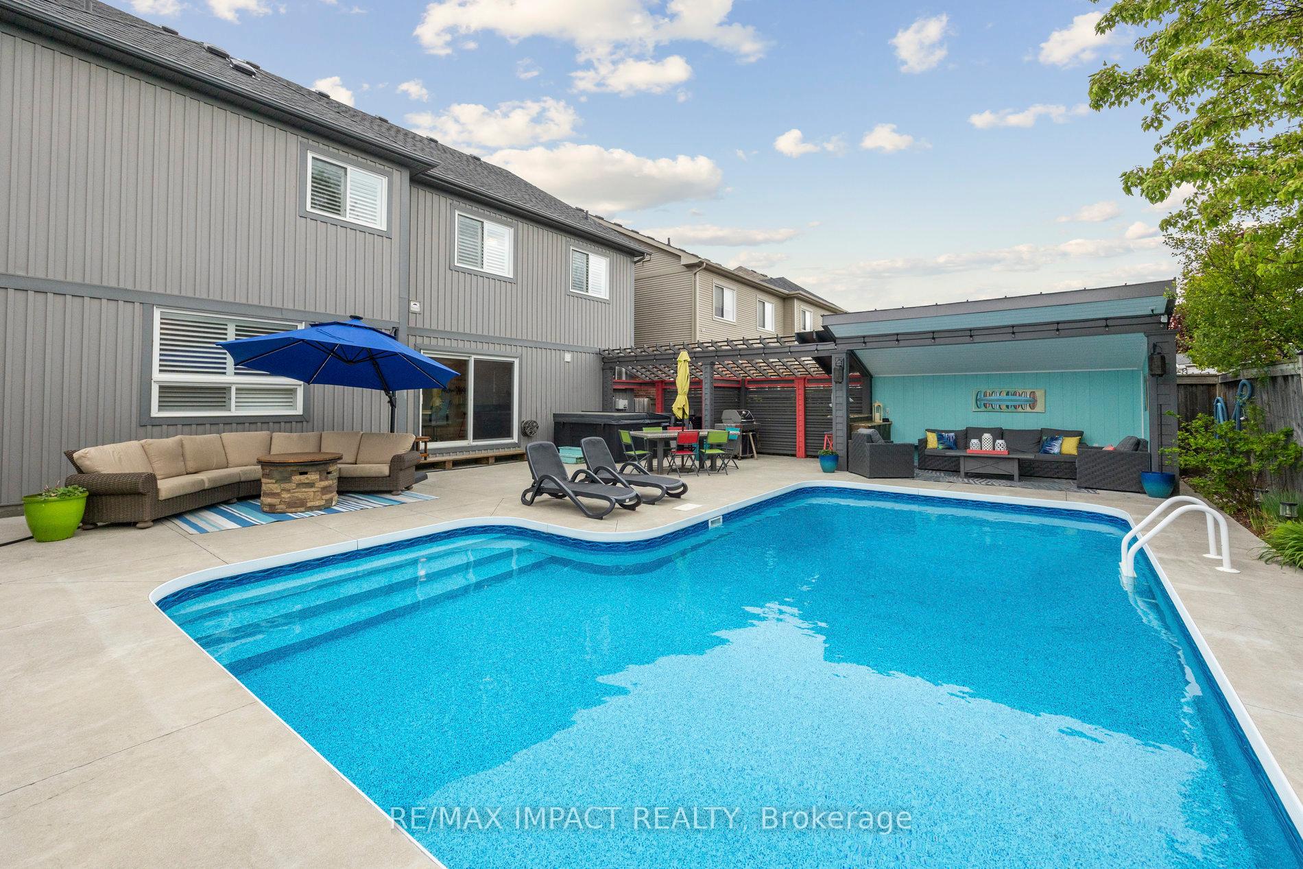 Photo 47 of 24 Brough Court, Clarington, Bowmanville — HOMEH