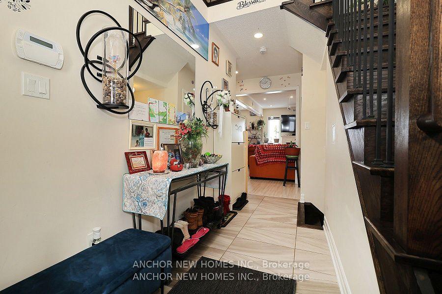 Photo 3 of 19 Wagner Crescent, Essa, Angus — HOMEH