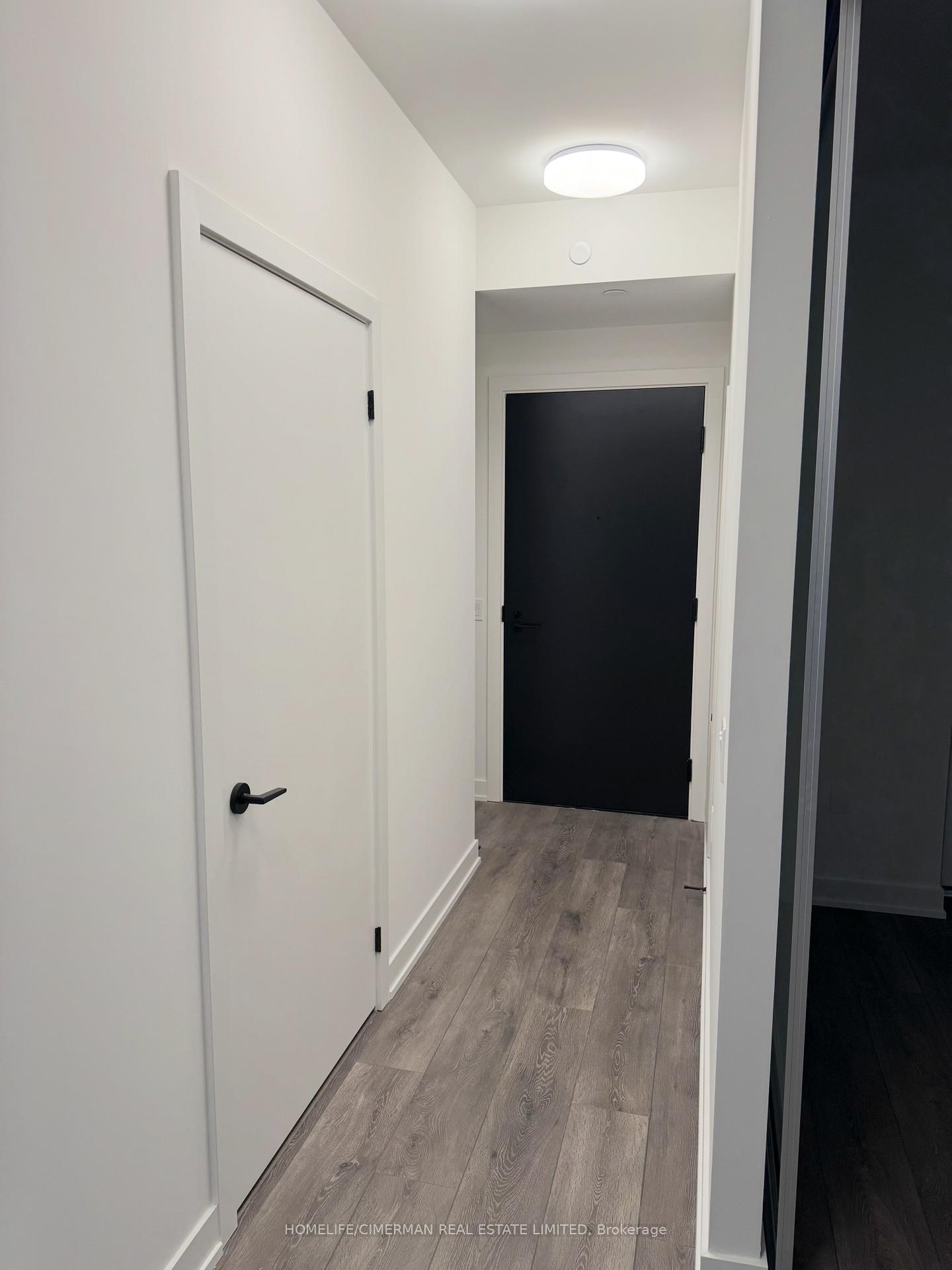 Photo 2 of Unit 2407, 127 Broadway Avenue, Toronto, Mount Pleasant West — HOMEH