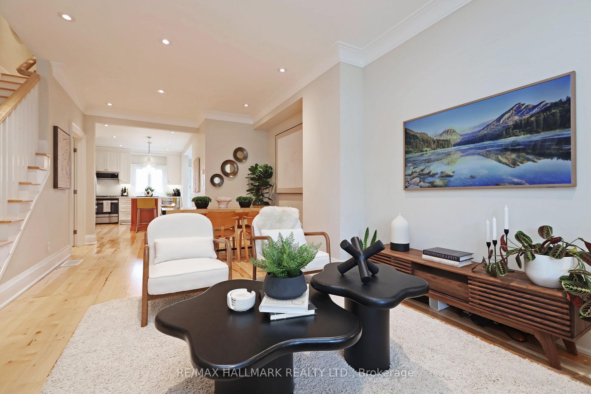 Photo 10 of 42 Connaught Avenue, Toronto, Greenwood-Coxwell — HOMEH