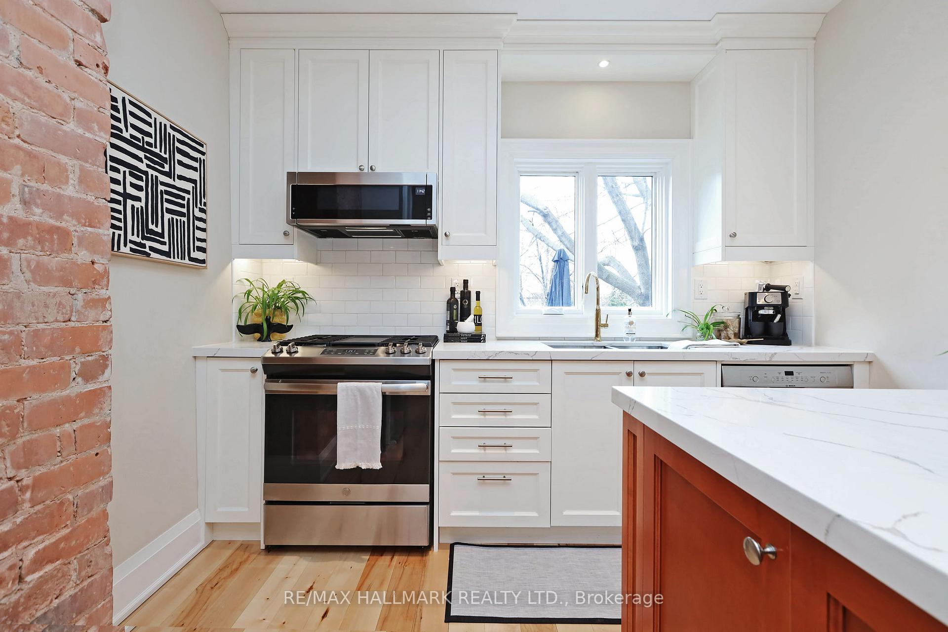 Photo 14 of 42 Connaught Avenue, Toronto, Greenwood-Coxwell — HOMEH