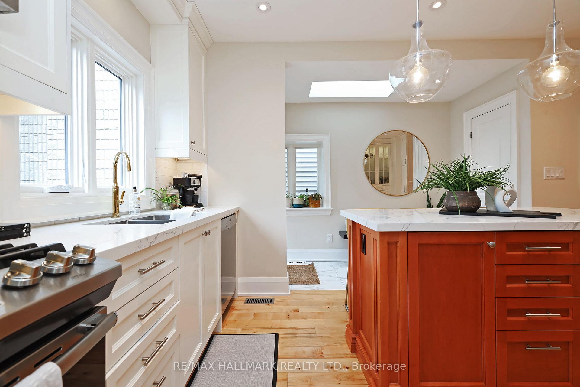 Photo 17 of 42 Connaught Avenue, Toronto, Greenwood-Coxwell — HOMEH