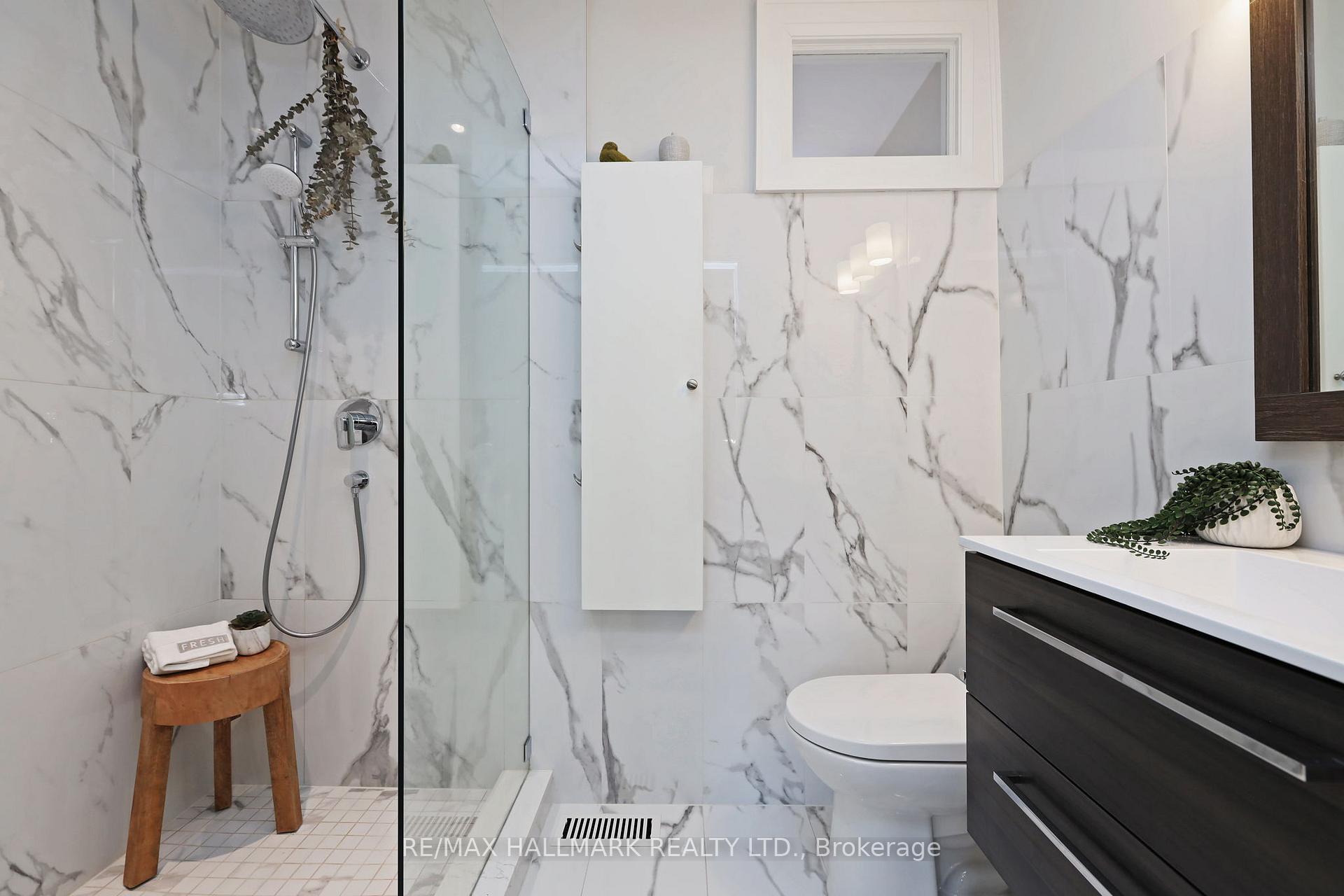 Photo 21 of 42 Connaught Avenue, Toronto, Greenwood-Coxwell — HOMEH