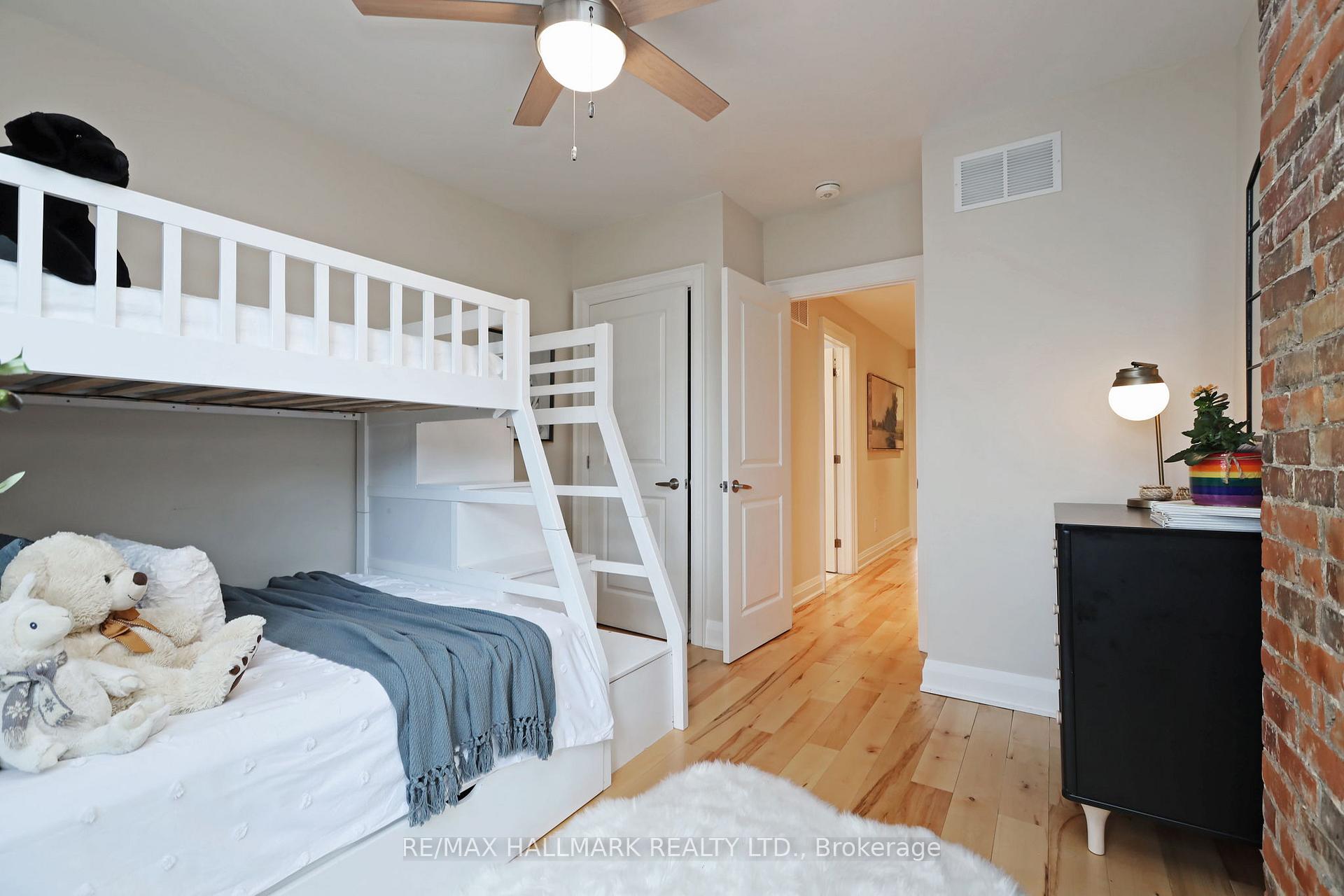 Photo 23 of 42 Connaught Avenue, Toronto, Greenwood-Coxwell — HOMEH