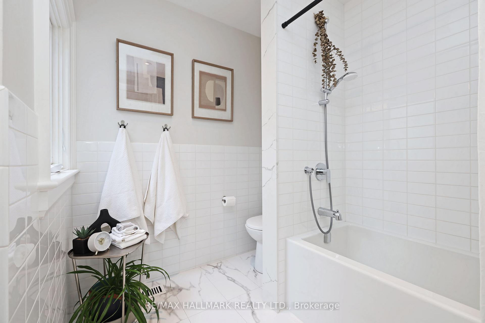 Photo 25 of 42 Connaught Avenue, Toronto, Greenwood-Coxwell — HOMEH