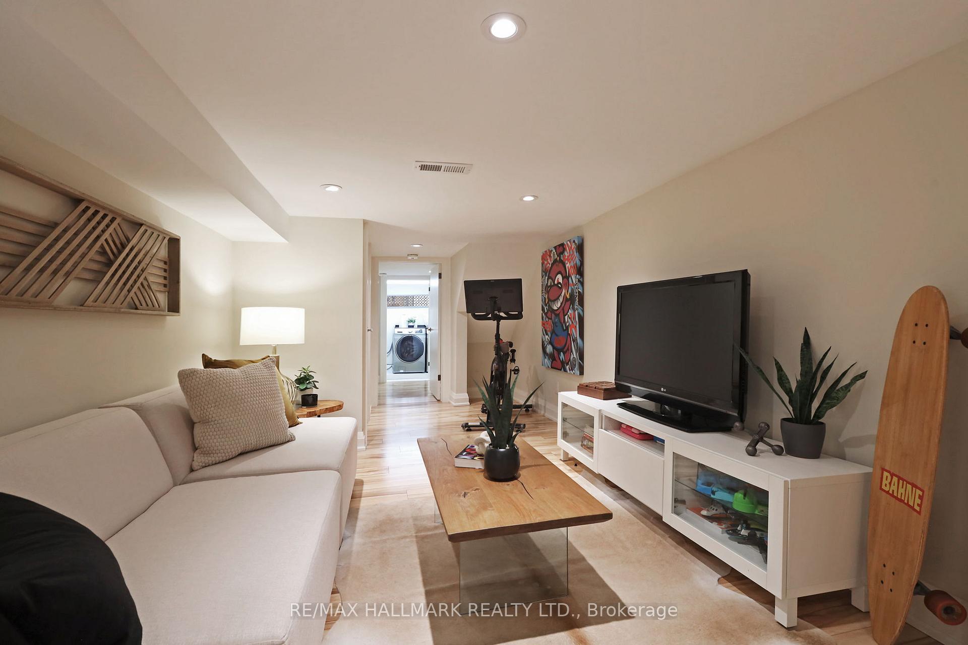 Photo 37 of 42 Connaught Avenue, Toronto, Greenwood-Coxwell — HOMEH