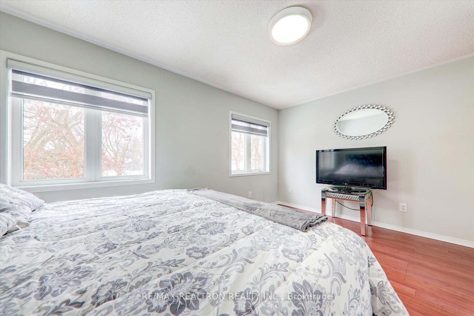 Photo 14 of 1275 Langley Circle, Oshawa, Pinecrest — HOMEH