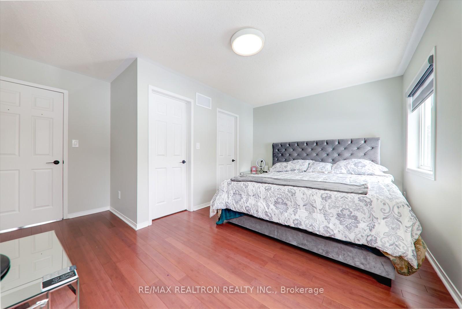 Photo 8 of 1275 Langley Circle, Oshawa, Pinecrest — HOMEH