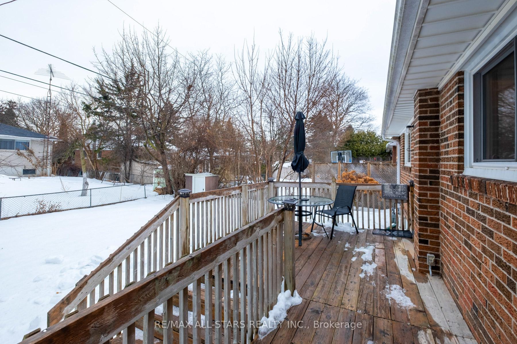 Photo 5 of 64 Southdale Drive, Markham, Bullock — HOMEH