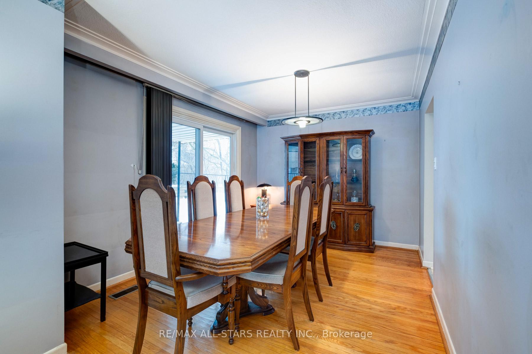 Photo 16 of 64 Southdale Drive, Markham, Bullock — HOMEH