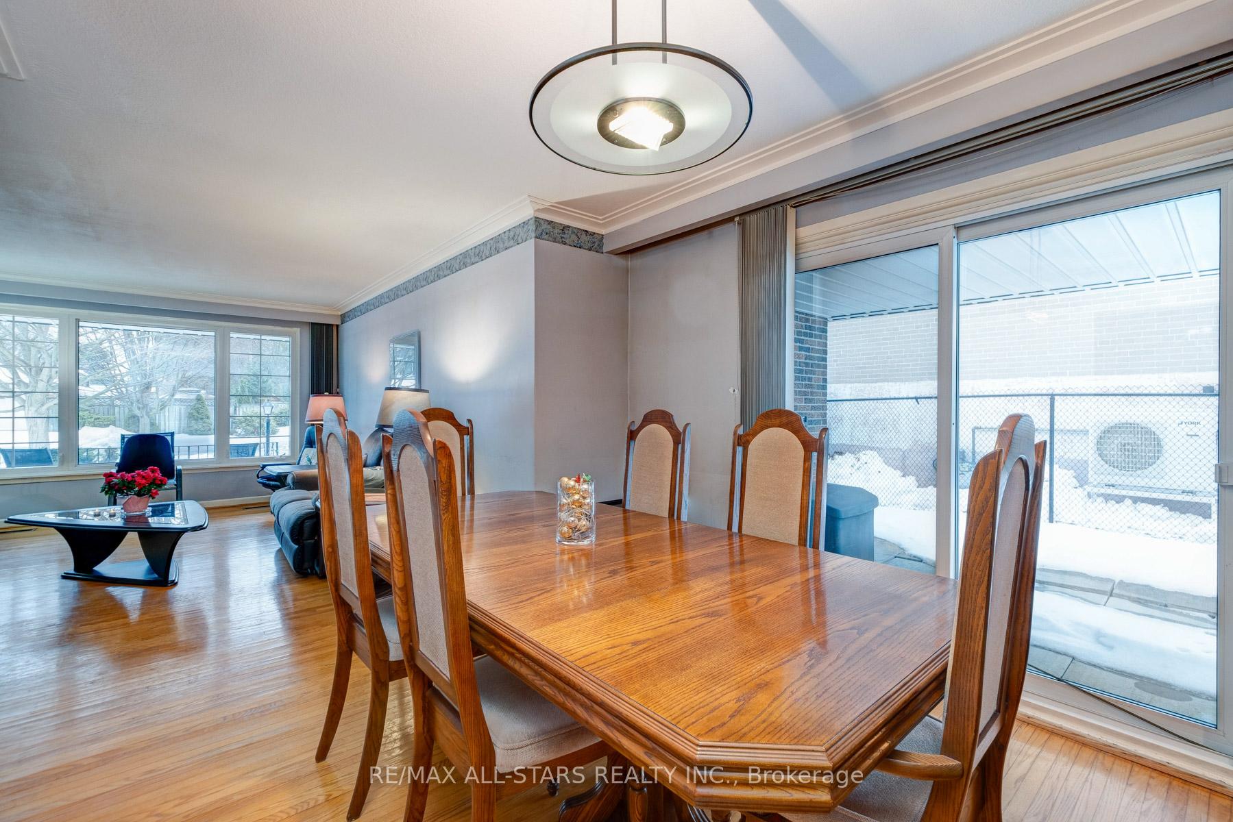Photo 17 of 64 Southdale Drive, Markham, Bullock — HOMEH