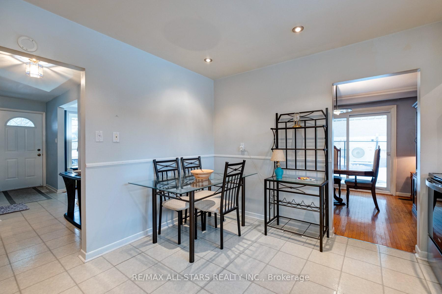 Photo 26 of 64 Southdale Drive, Markham, Bullock — HOMEH