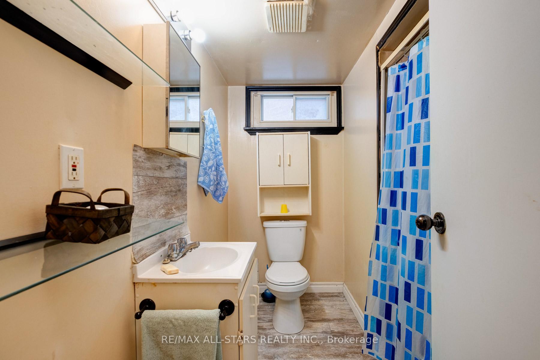 Photo 23 of 64 Southdale Drive, Markham, Bullock — HOMEH