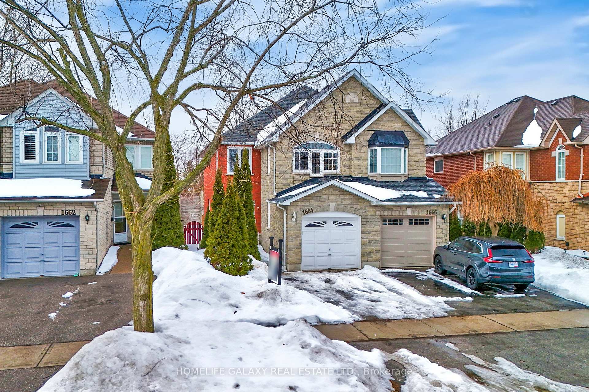 Photo 8 of 1664 Autumn Crescent, Pickering, Amberlea — HOMEH