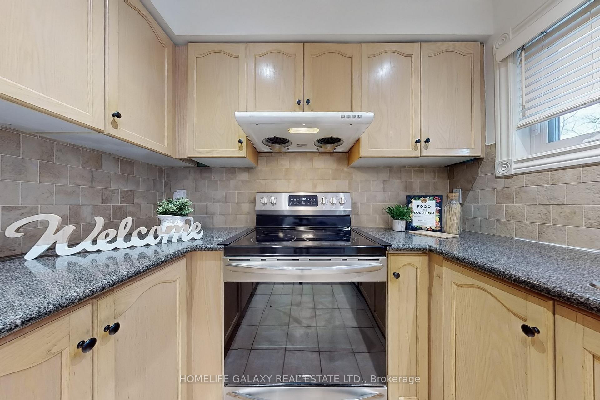 Photo 15 of 1664 Autumn Crescent, Pickering, Amberlea — HOMEH