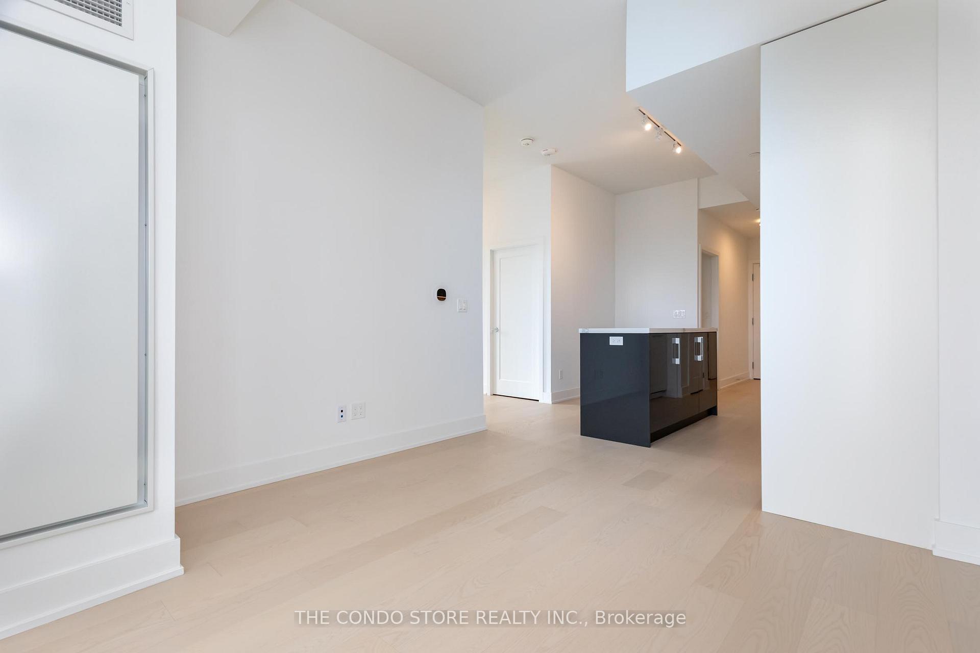 Photo 8 of Unit 707, 8 Manor Road W, Toronto, Yonge-Eglinton — HOMEH