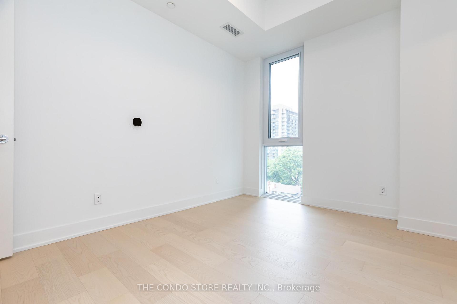 Photo 31 of Unit 707, 8 Manor Road W, Toronto, Yonge-Eglinton — HOMEH