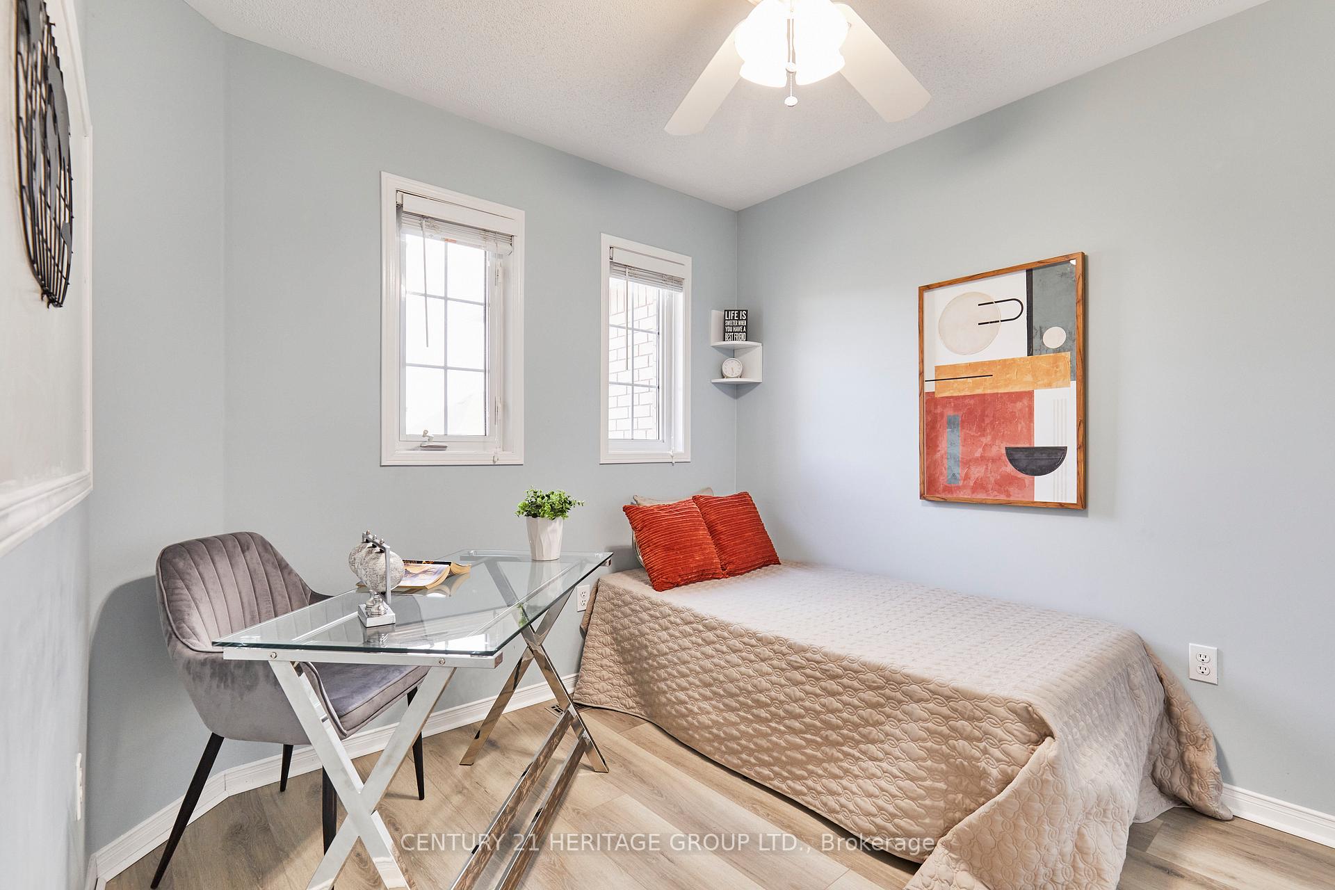Photo 32 of 73 Rich Crescent, Whitby, Williamsburg — HOMEH