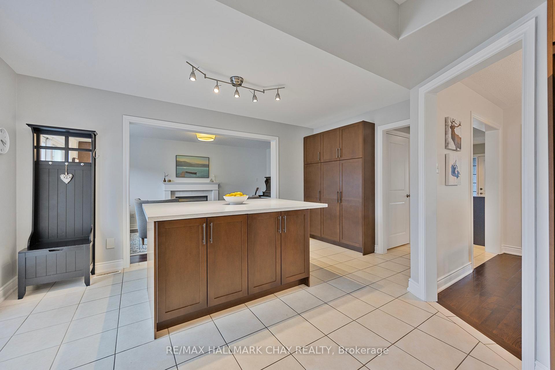 Photo 12 of 141 Arnold Crescent, Essa, Angus — HOMEH