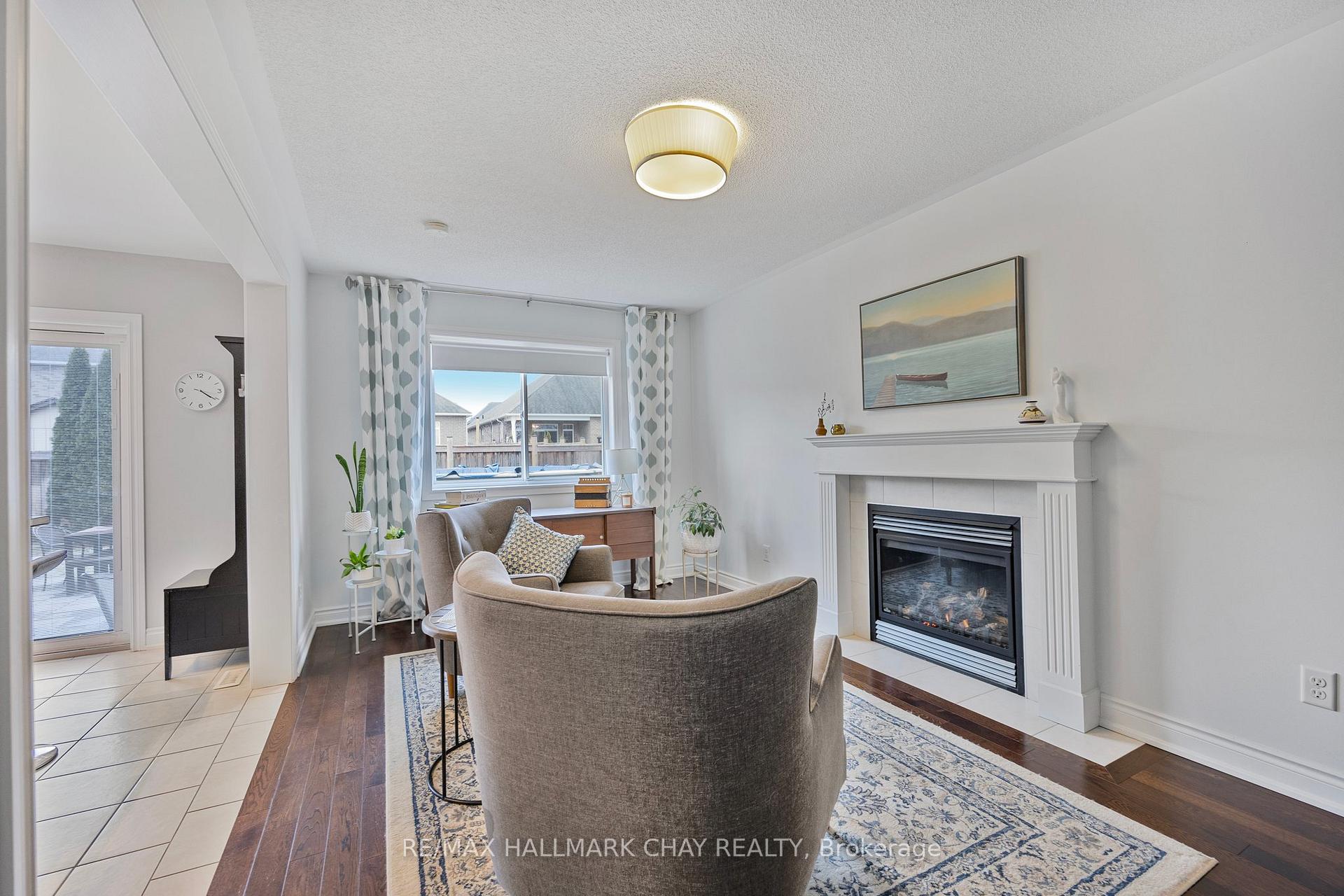 Photo 10 of 141 Arnold Crescent, Essa, Angus — HOMEH