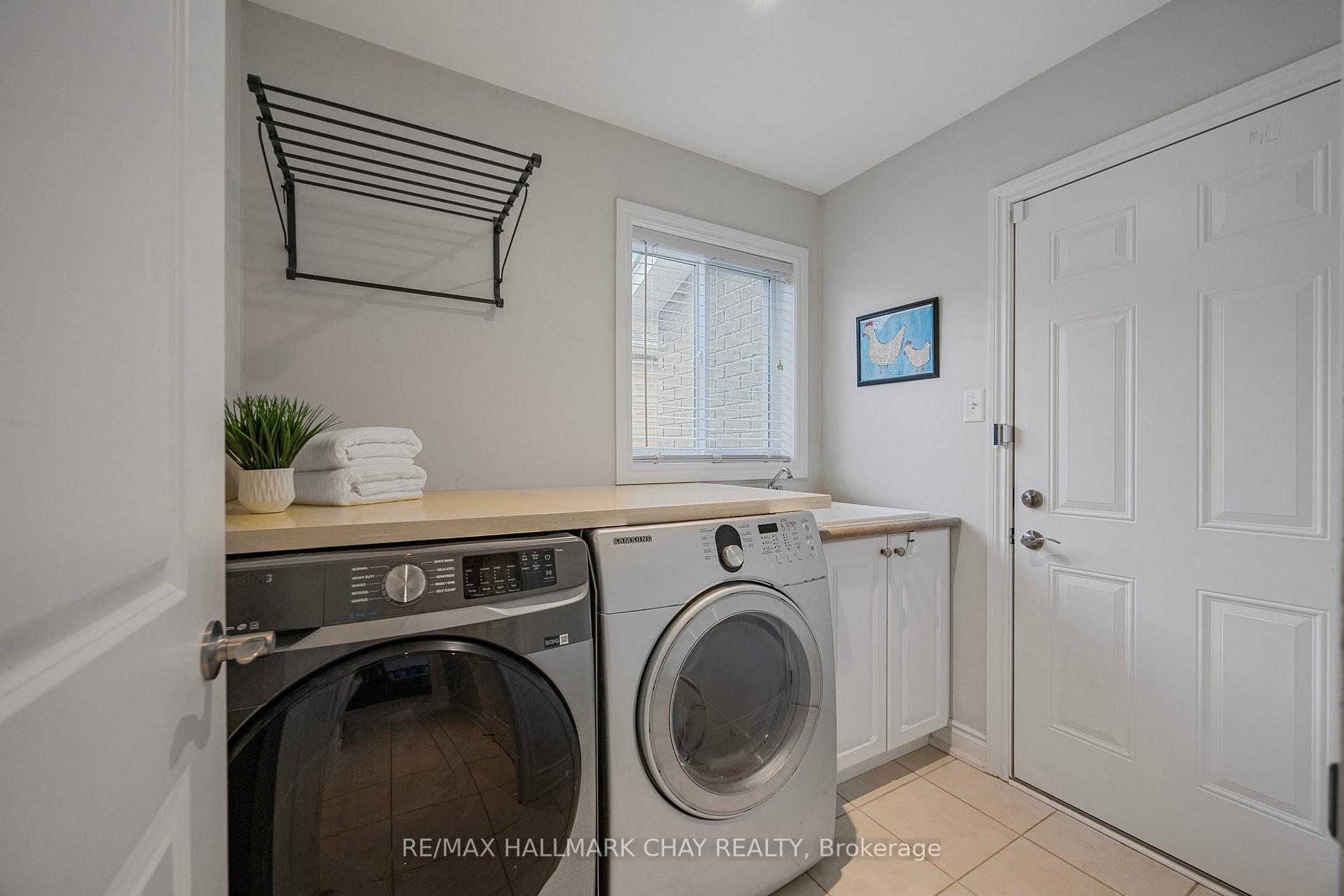 Photo 33 of 141 Arnold Crescent, Essa, Angus — HOMEH