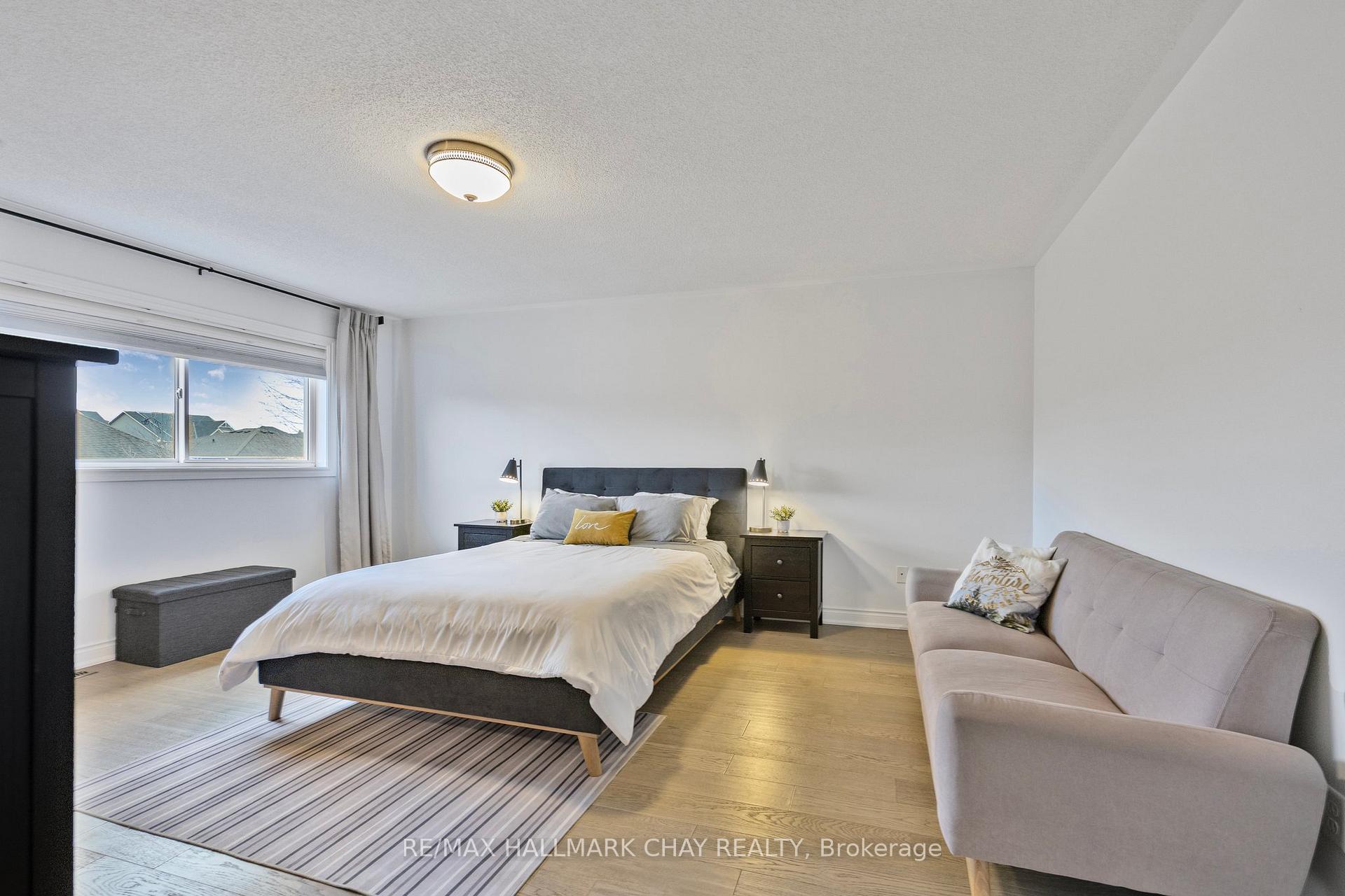 Photo 11 of 141 Arnold Crescent, Essa, Angus — HOMEH