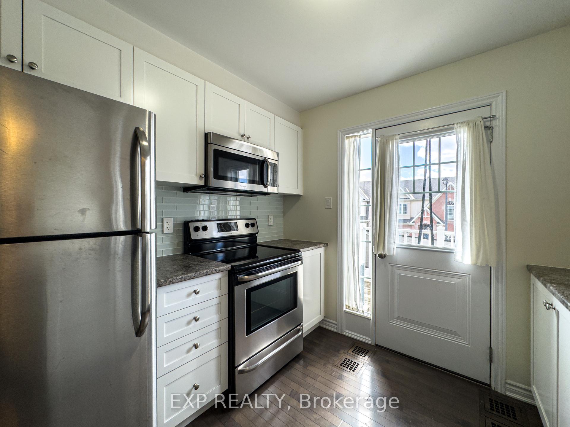 Photo 11 of 112 Pennant Avenue, Ottawa, Barrhaven - Half Moon Bay — HOMEH
